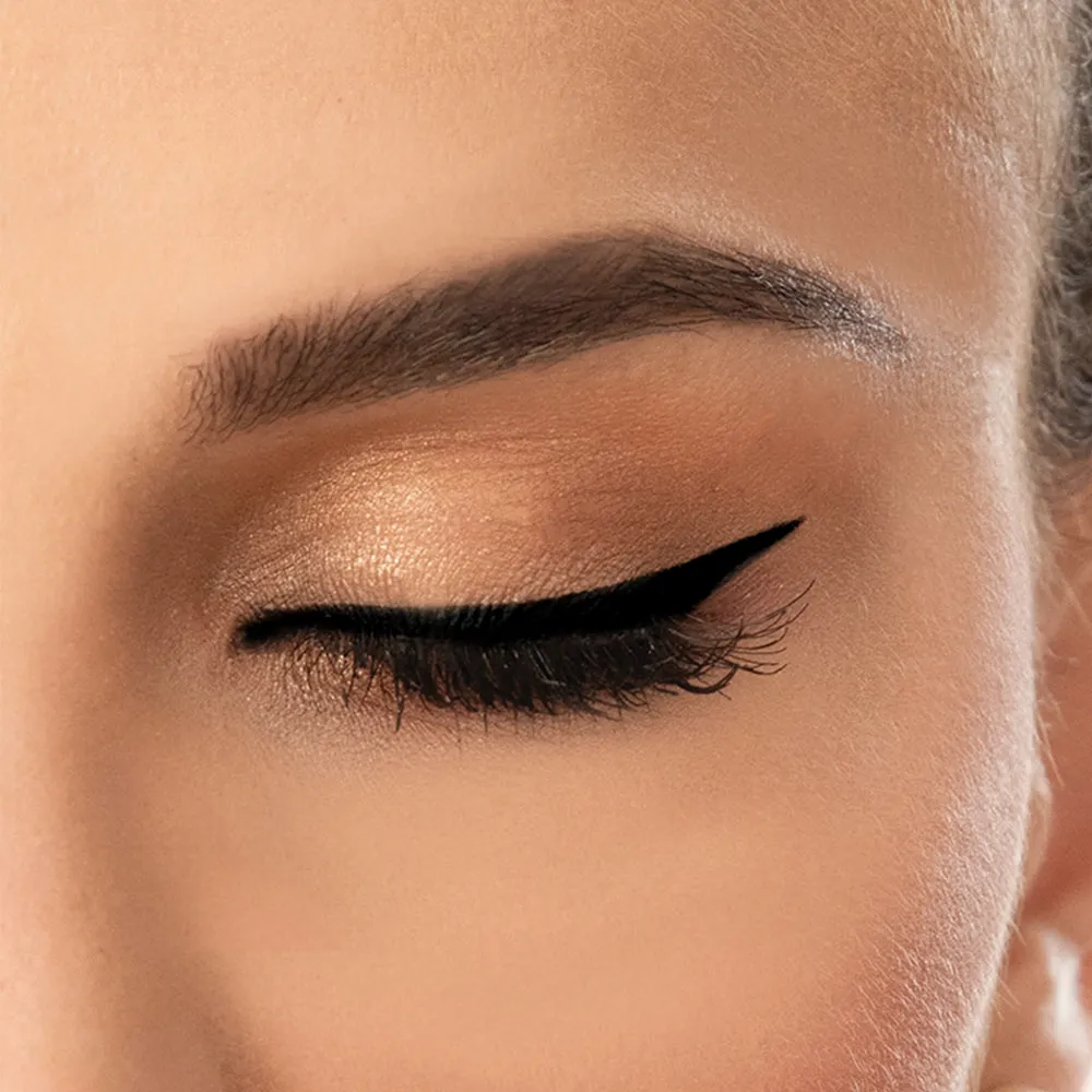 Vogue Delineador Líquido De Ojos Resist Negro