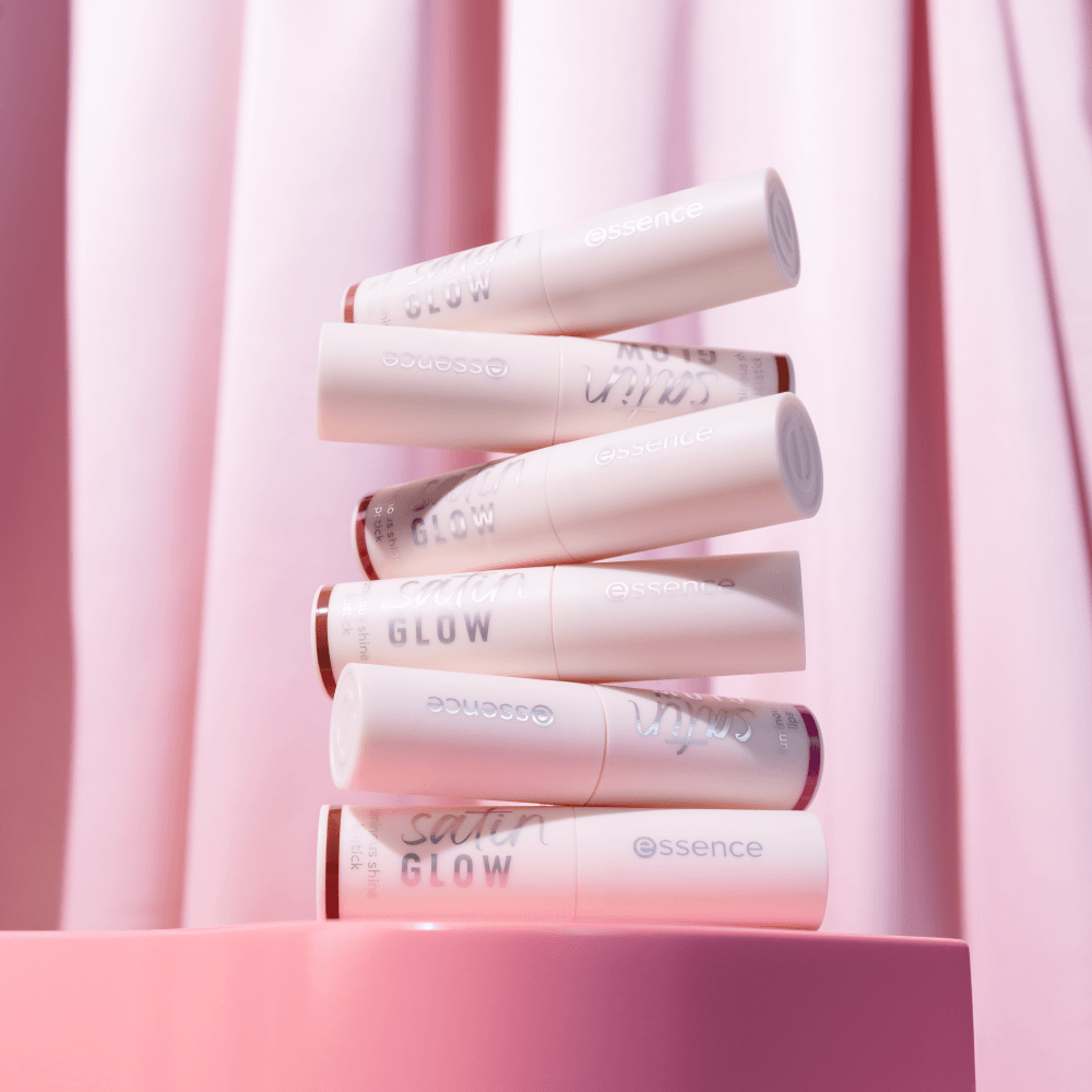 Essence Labial Satinado Glow con Brillo Luminoso