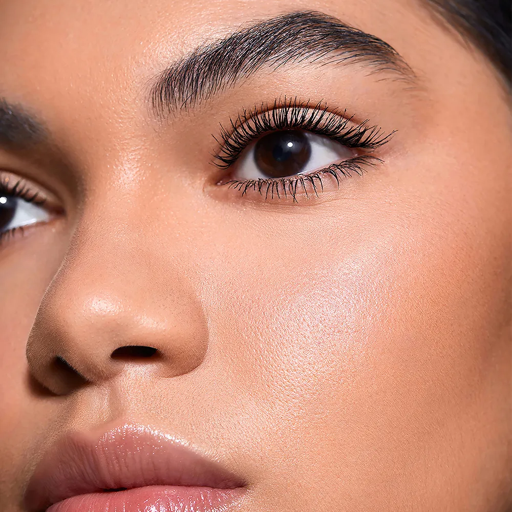 Sheglam Máscara de Pestañas Resistente al Agua All-In-One Volume & Length Mascara